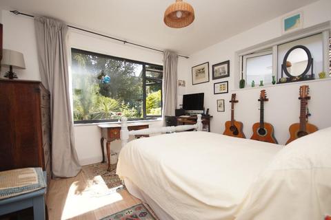3 Cripps Lane, Steyning, BN44 3YD