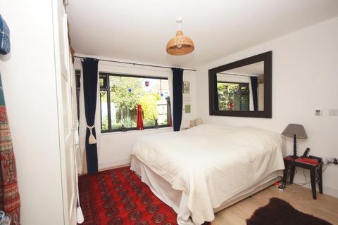 3 Cripps Lane, Steyning, BN44 3YD