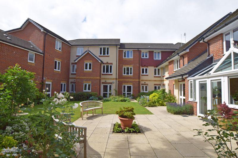 Clover Leaf Court, Alton 1 bed retirement property for sale - £220,000