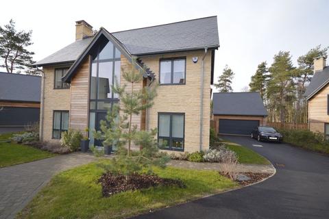9 Lake Drive, Weldon, Corby, NN17 3FE