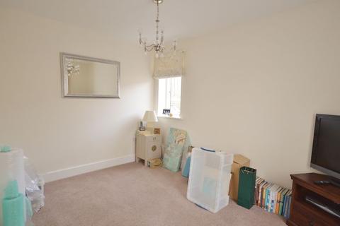 9 Lake Drive, Weldon, Corby, NN17 3FE