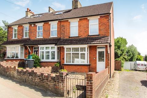 10 Maple Road, Whyteleafe, CR3 0ET