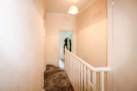 10 Maple Road, Whyteleafe, CR3 0ET