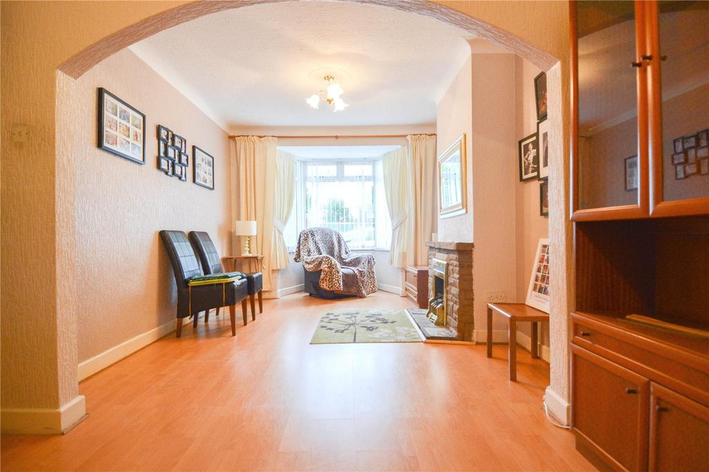 Perry Hill Road, Oldbury, B68 3 bed semidetached house £230,000