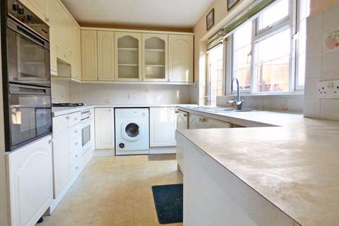 8 Delves Close, Ringmer, Lewes, BN8 5JW