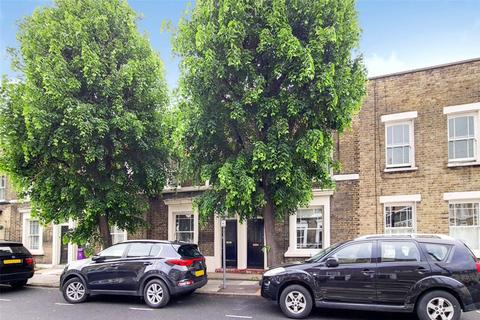 2 bedroom apartment to rent, Argyle Road, London, E1