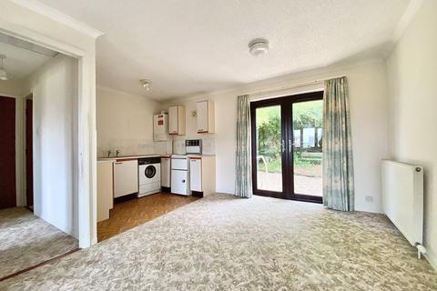 41 Abbots Crescent, Ayr, KA7 4JR