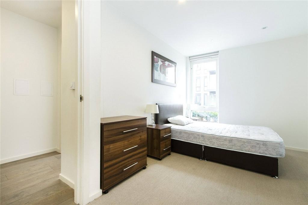 Apartment in London - More