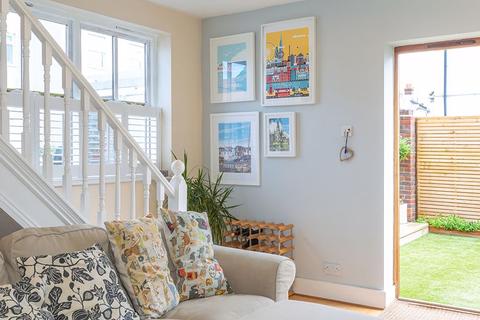 Midsummer Cottage Queens Road, Thames Ditton, KT7 0QX