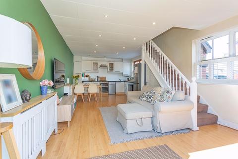 Midsummer Cottage Queens Road, Thames Ditton, KT7 0QX