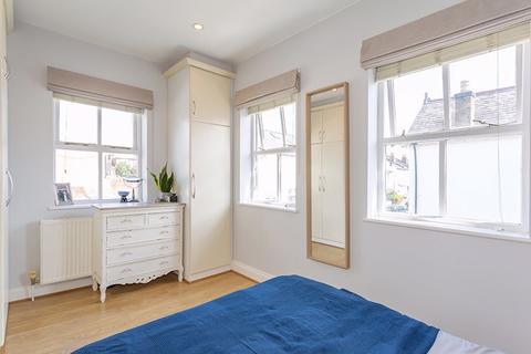 Midsummer Cottage Queens Road, Thames Ditton, KT7 0QX