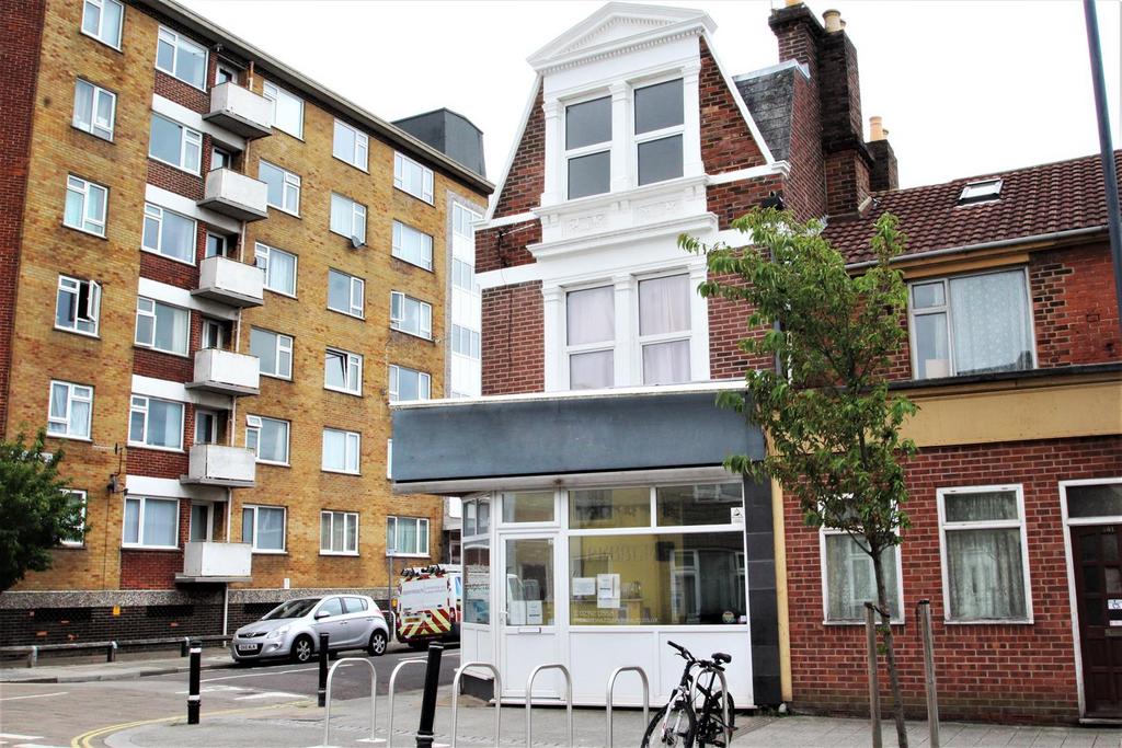 Fawcett Road, Southsea 1 bed flat £725 pcm (£167 pw)