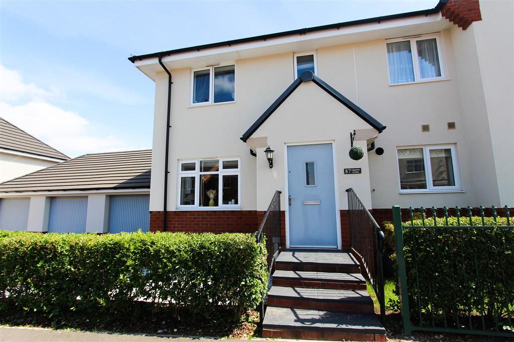 Augustus Avenue, Keynsham, Bristol 3 bed house £375,000