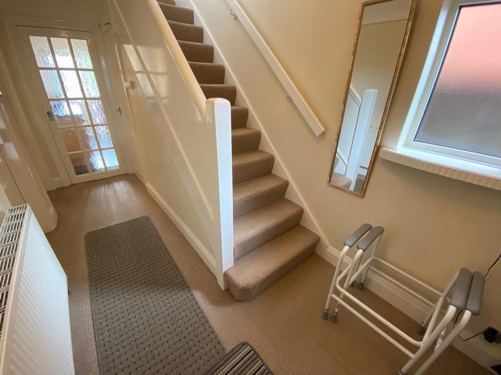 Buckminster Road, Leicester 3 bed semidetached house £250,000