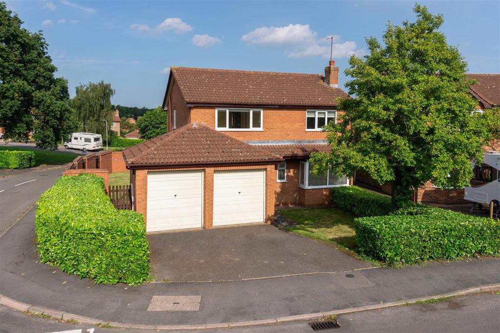 Harrington Road Shepshed 4 Bed Detached House 350 000
