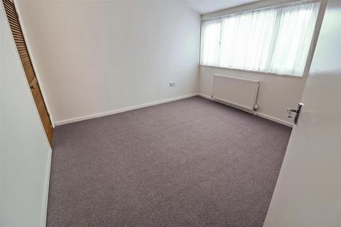 103 Five Acres, Harlow, CM18 6XB