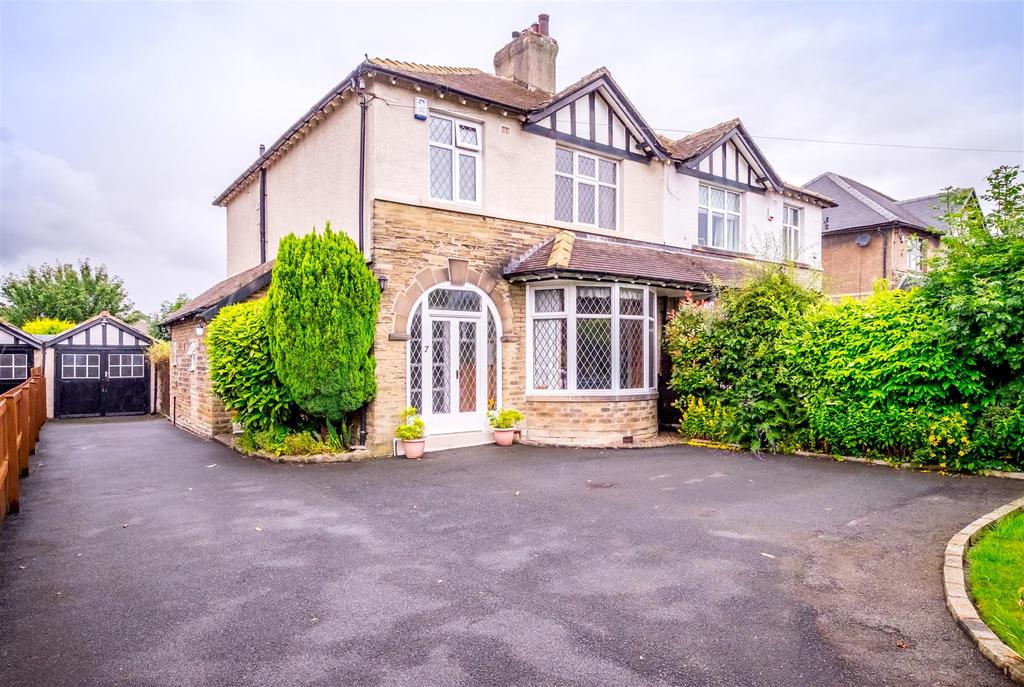 Laverock Lane, Hove Edge, Brighouse 3 bed semidetached house £340,000