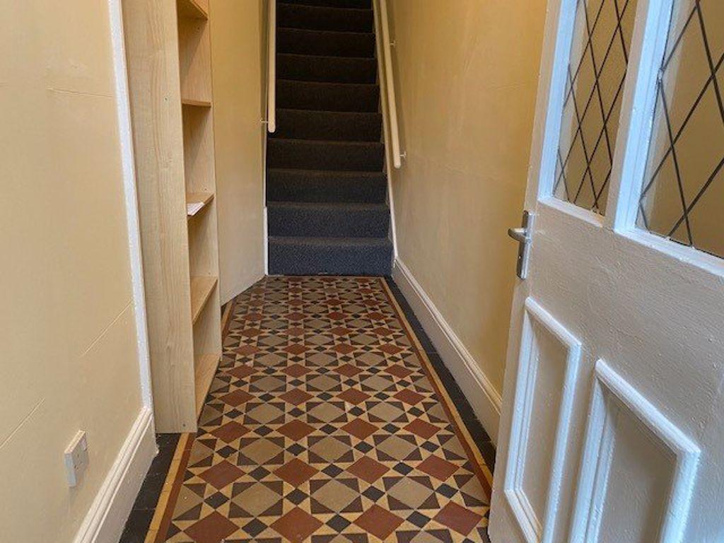 Yardley Rd, Yardley, Birmingham B13 8NA 1 bed flat £525 pcm (£121 pw)