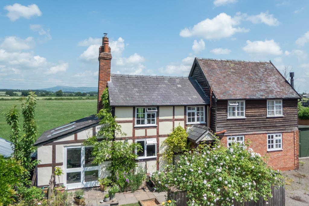 Wyson, Brimfield, Ludlow 3 bed detached house for sale £320,000