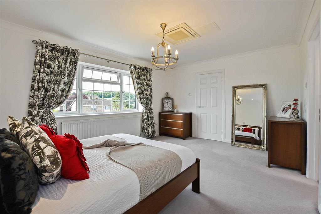 Master Bedroom.JPG