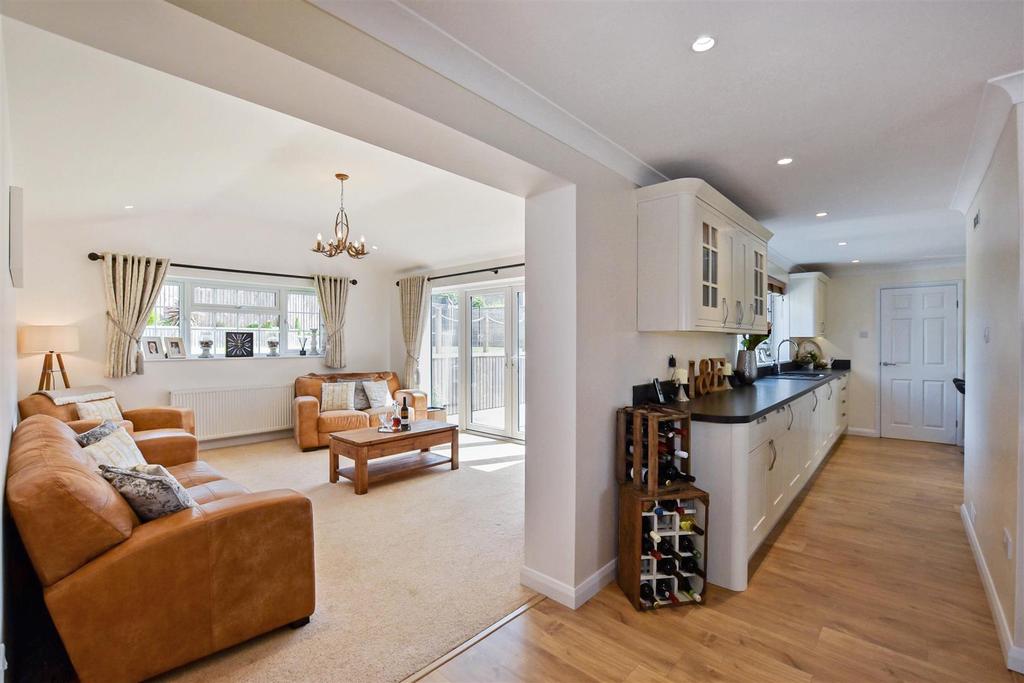 Sitting Room Kitchen.JPG
