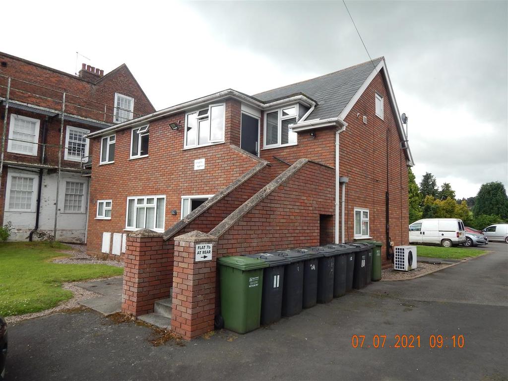 Drayton Road, Belbroughton, Stourbridge 1 bed flat £725 pcm (£167 pw)