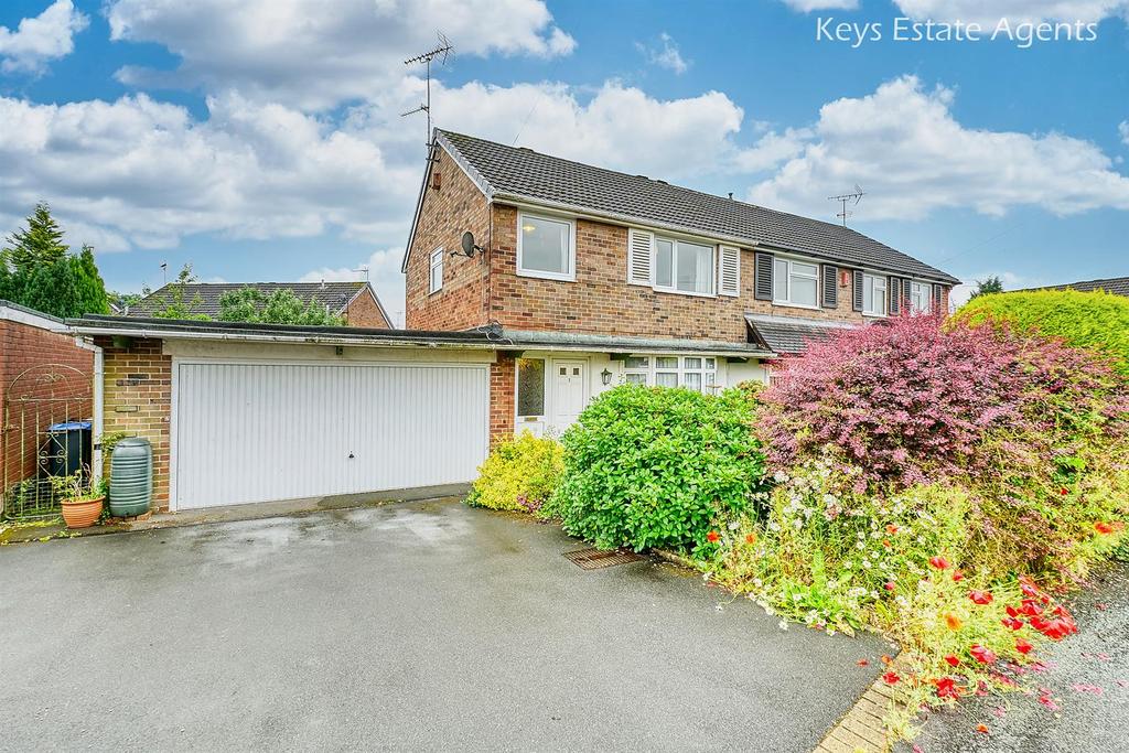 Beechwood Close, Blythe Bridge 3 bed semidetached house £170,000