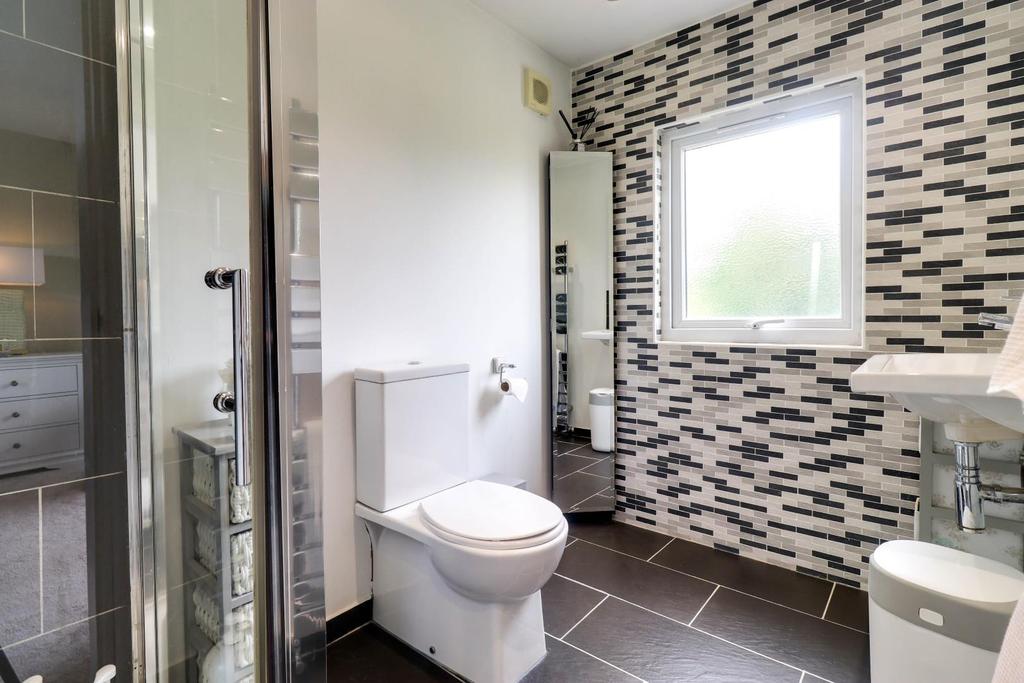 Ensuite shower room