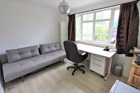 7 Gun Lane, Knebworth, SG3 6BH