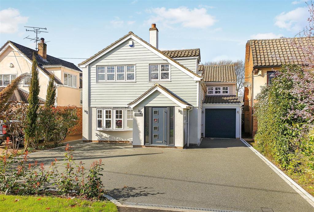 * SIGNATURE HOME * Hook End Road, Hook End, Brentwood 5 bed detached house £1,050,000