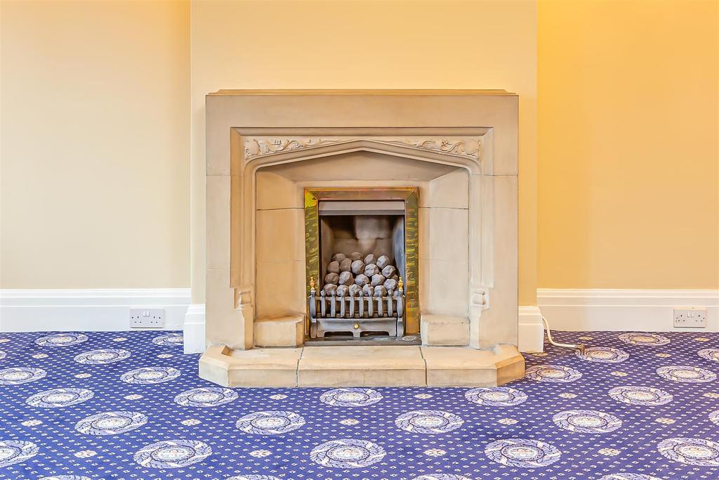 Egmont Park Road 2 bed apartment £499,950