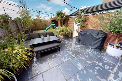 30 Butler Drive, Market Weighton, York, YO43 3FT