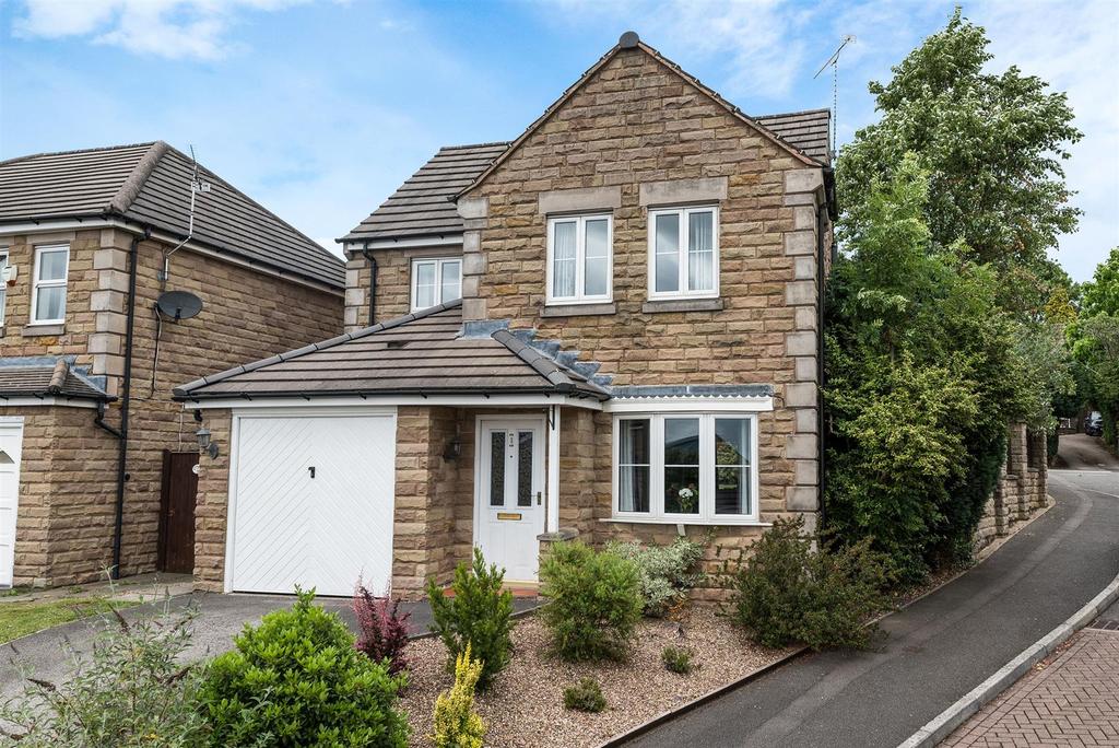 Helmsley Close, Upper Newbold, Chesterfield 3 bed detached house £299,950