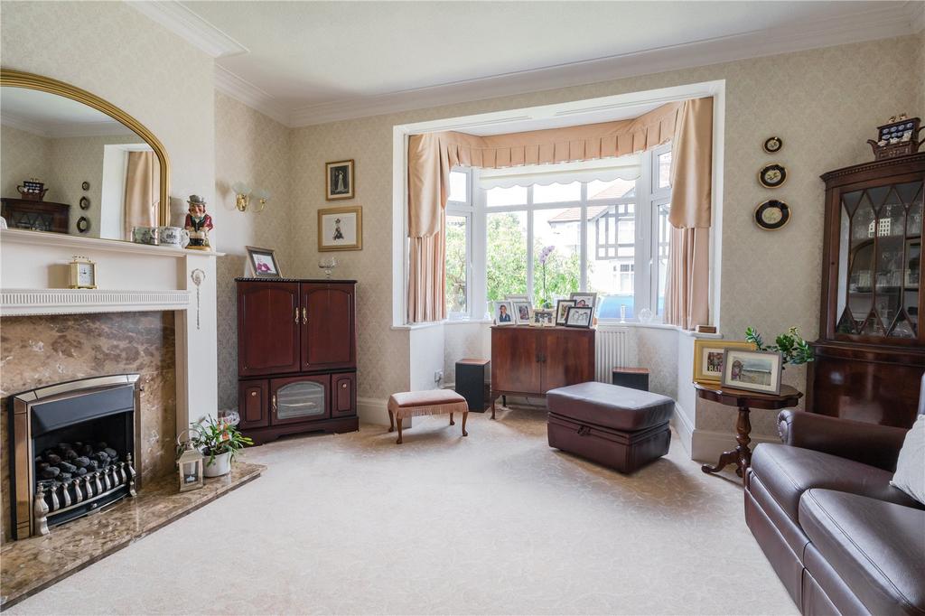 Connaught Avenue, Grimsby, DN32 4 bed semidetached house £265,000