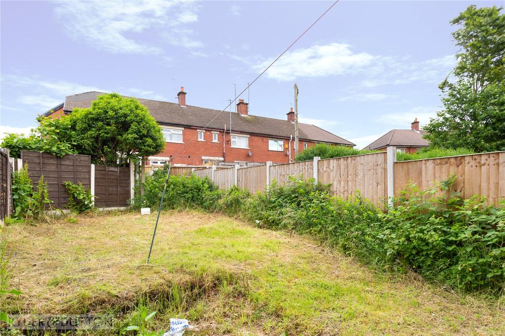 Lowe Green, Royton, Oldham, OL2 2 bed terraced house £120,000