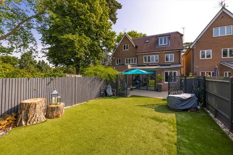 4 bedroom semi-detached house for sale, Glade Mews, Guildford, Surrey, GU1.