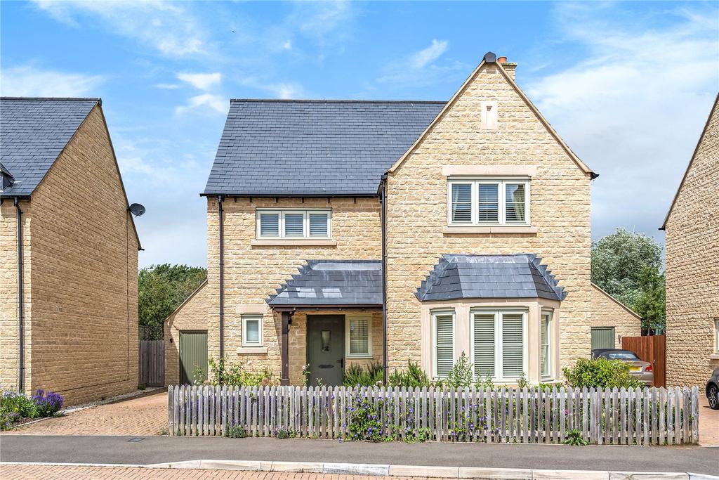 Lechlade, GL7 4 bed detached house £500,000