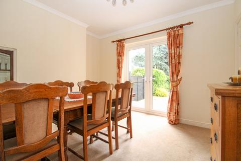 14 Carr Lane, Rawdon, Leeds, LS19 6PF