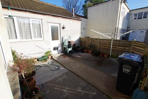 Flat 1, 32 Ashcombe Road, Weston-super-mare, BS23 3DY