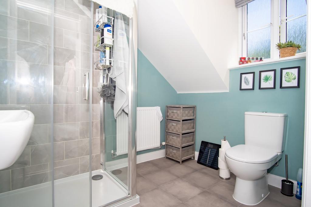 En Suite To Bedroom