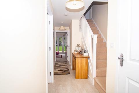 28 Chessel Drive, Patchway, Bristol, BS34 5BH