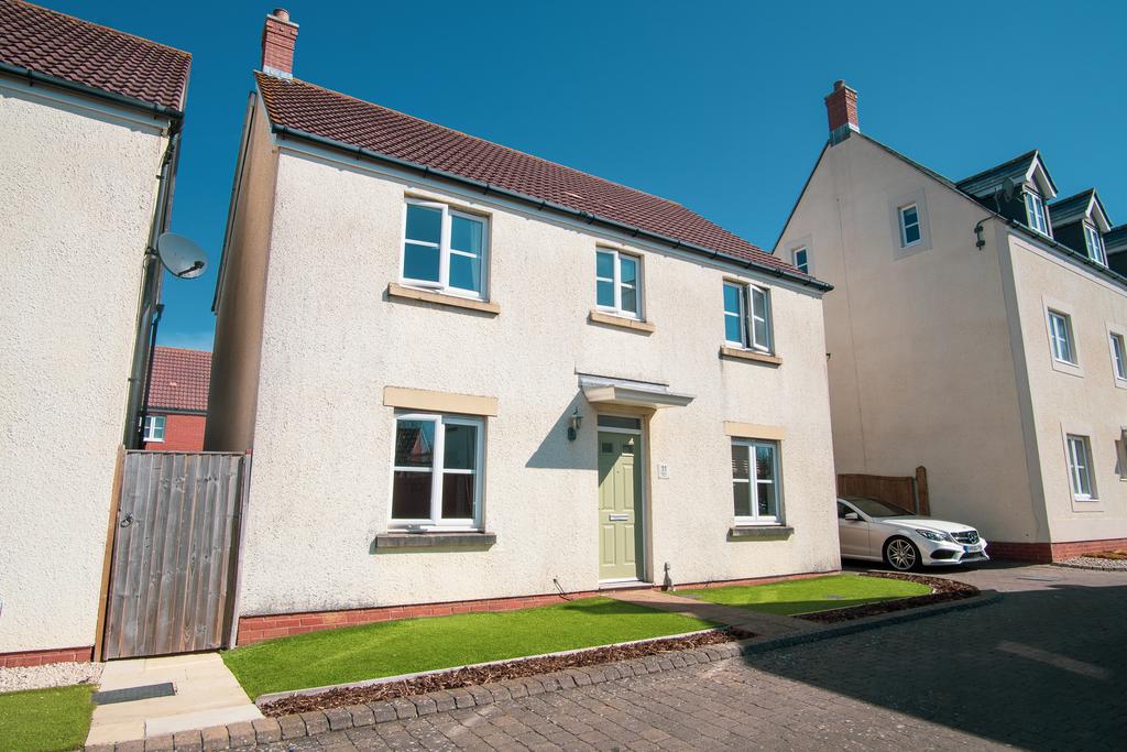 Kingfisher Road, Portishead, Bristol, North Somerset, BS20 4 bed