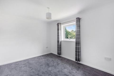 10 Arnolds Way, Cirencester, GL7 1TA