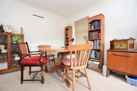 2, Monks Court Monks Walk, Reigate, RH2 0SR