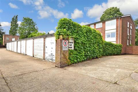 2, Monks Court Monks Walk, Reigate, RH2 0SR