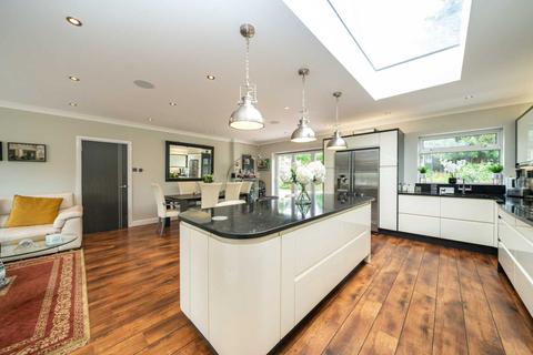 9 Achilles Close, Hemel Hempstead, HP2 5QA