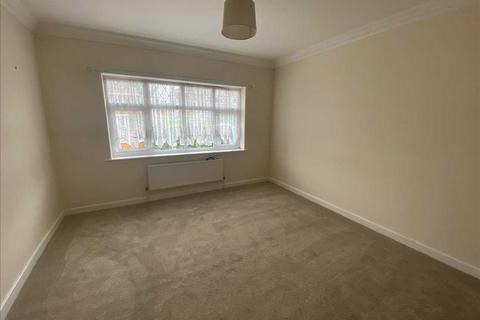 30 Coniston Road, Kettering, NN16 8UL