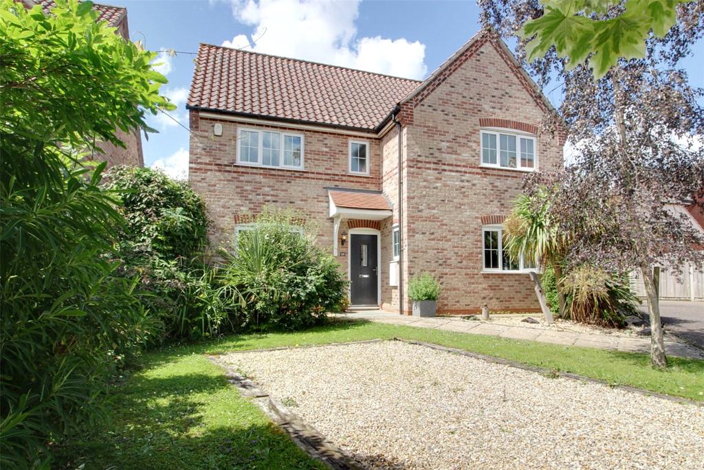 Crown Meadow, Reepham, Norwich, NR10 4 bed detached house for sale £