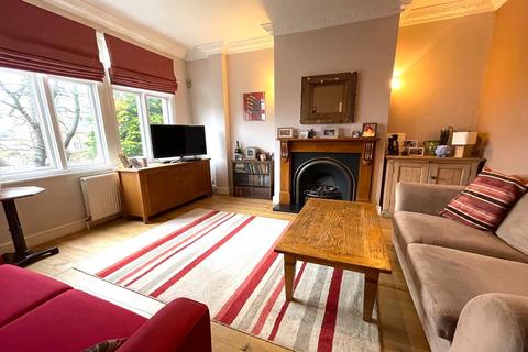25 Cleanthus Road, London, SE18 3DE