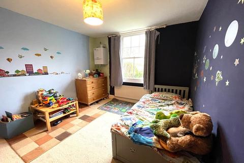 25 Cleanthus Road, London, SE18 3DE